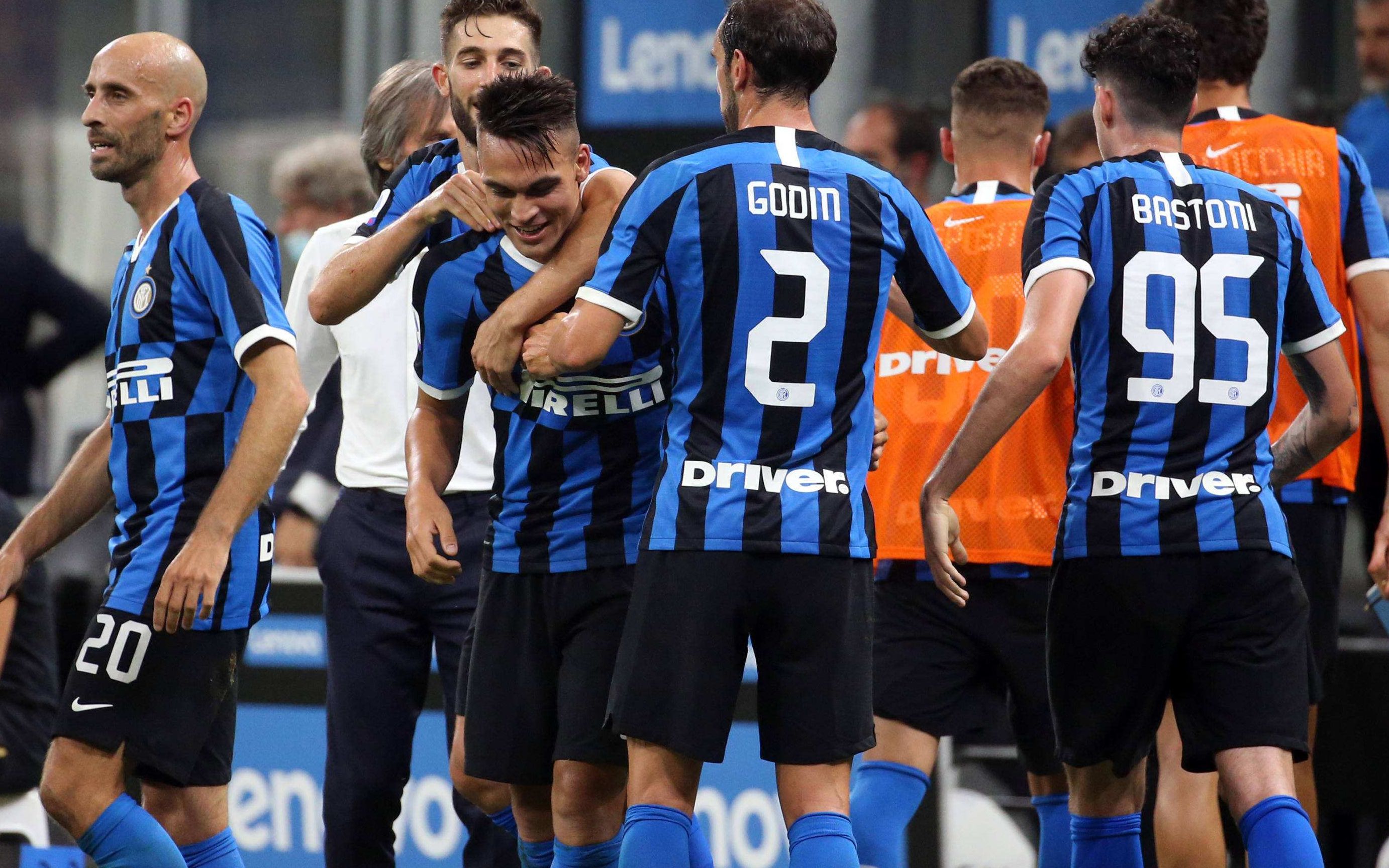 美因茨后卫第9次染红，成为德甲历史被红牌罚下最多的球员（美因茨后卫第9次被罚下，登顶德甲历史红牌榜）