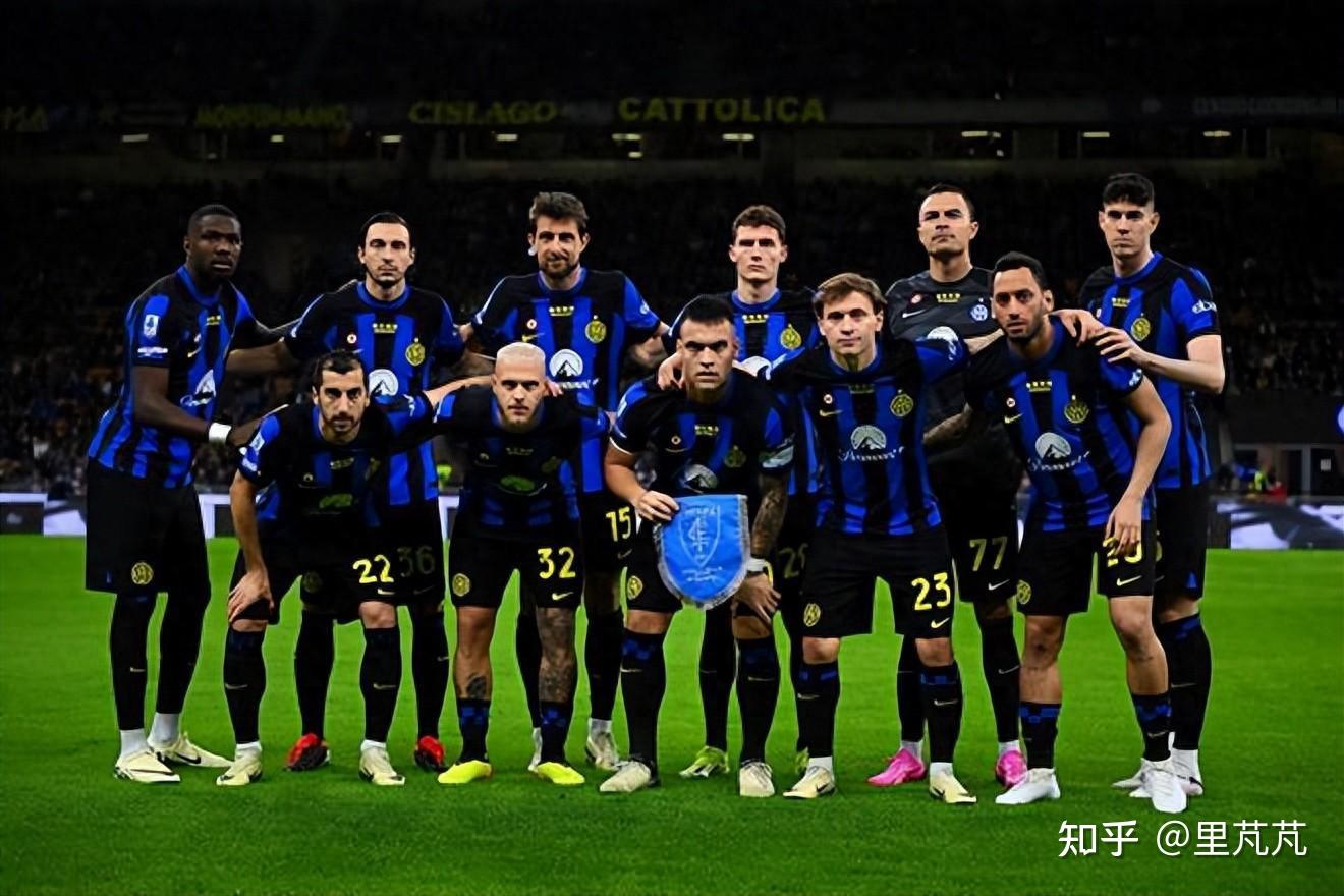 乔治娜：等C罗求婚等了十年，这枚订婚戒指是最起码的礼物（乔治娜直言：等C罗求婚整整十年，这枚订婚戒指不过是最基本的诚意）