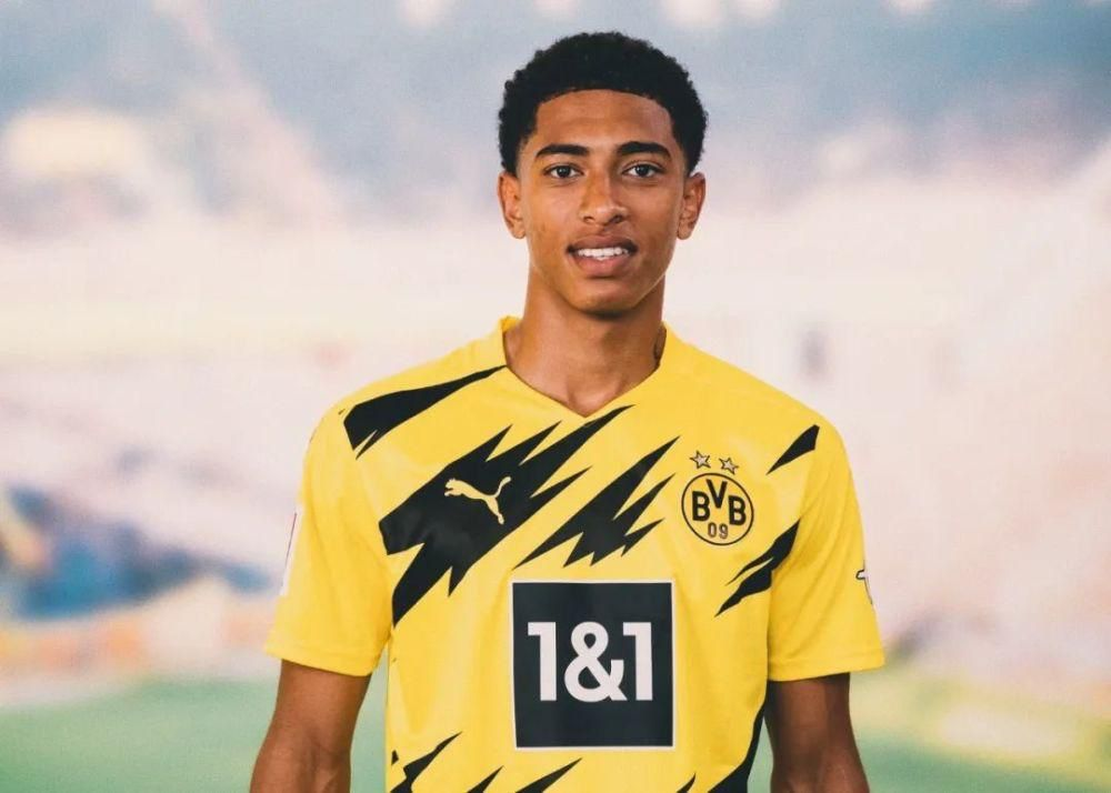 皇家马德里在圣马梅斯胜利后的录像：激情与荣耀的完美展现