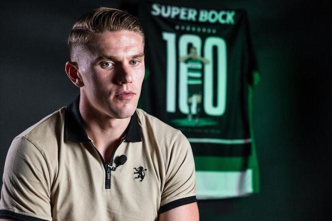 记者：巴洛特利与达曼协作的传闻不实，没有球队有意签下他（记者否认巴洛特利将与达曼联手的传闻，暂无球队愿意签下他）