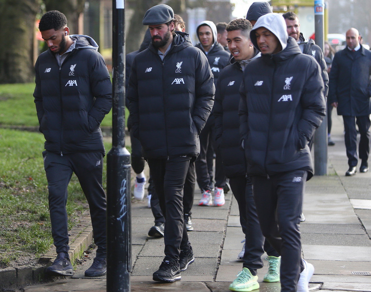 歌游内蒙古 欢乐冰雪季｜雪原赛车！这才是呼伦贝尔冬天的正确打开方式