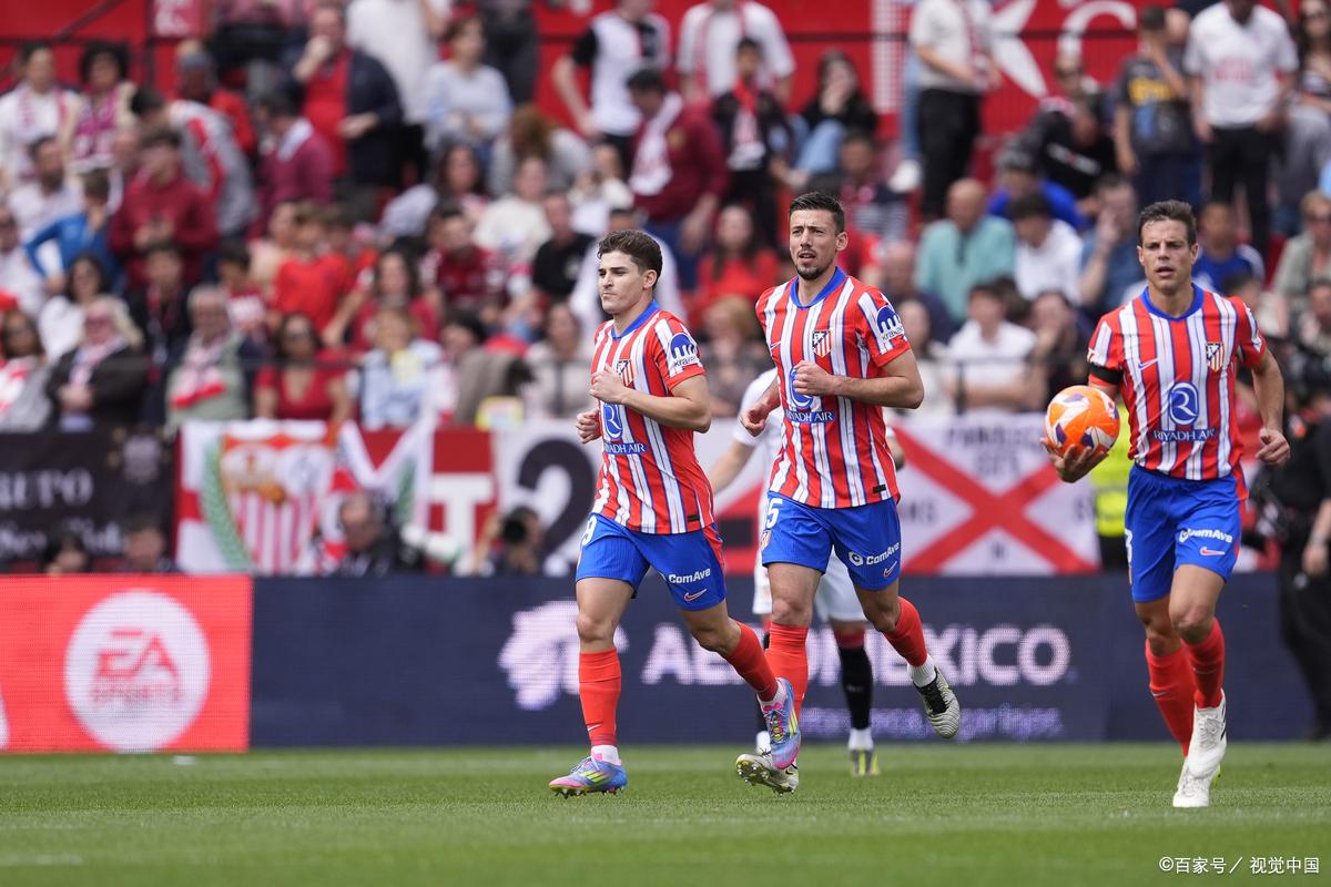 世欧预半场：瓦尔加凌空世界波，匈牙利暂2-1爱尔兰（半场战报：瓦尔加凌空抽射破门，匈牙利暂以2-1领先爱尔兰）